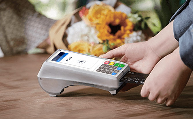 PAX A80 countertop credit card processing machine